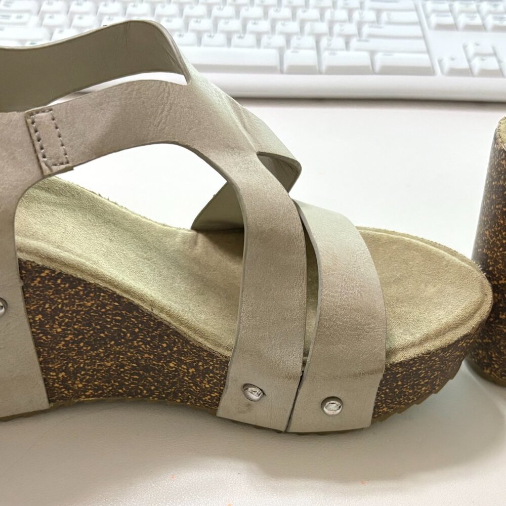 Womens wedge sandals